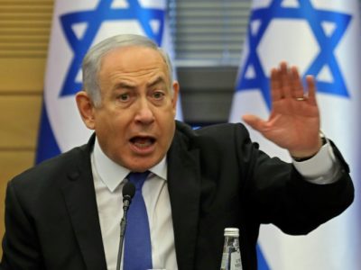 Adversário de Netanyahu reúne apoio mínimo para chegar ao poder em Israel