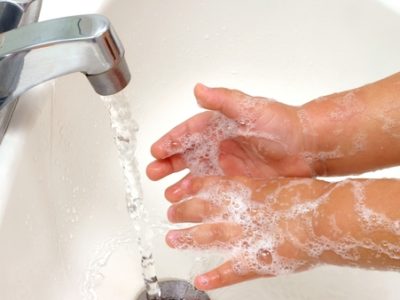 8 em cada 10 brasileiros adotam  hábitos de higiene contra o Covid-19