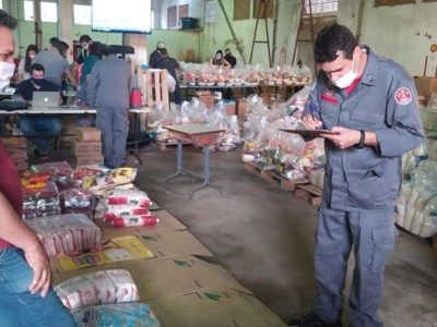 Voluntários arrecadam mais de 16 toneladas de alimentos