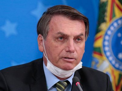 Bolsonaro sanciona lei que permite doação de refeições não vendidas