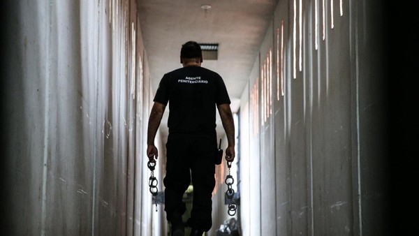 Covid-19: Afastamento de servidores da Penitenciária de Marília é prorrogado