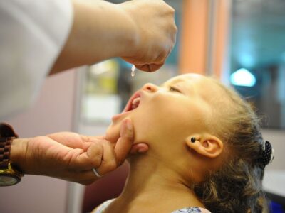 Saúde faz apelo para ampliar cobertura vacinal contra pólio e outras doenças