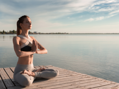Yoga: 5 dicas para deixar de viver no “piloto automático” e aprender a ouvir os sinais do próprio corpo