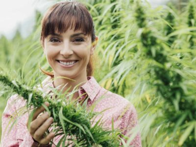Cannabis medicinal tem efeitos positivos na saúde feminina