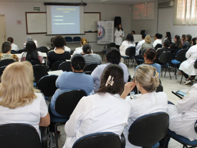 Núcleo de Psicologia Hospitalar da Santa Casa de Marília realiza palestras de valorização à vida no Setembro Amarelo