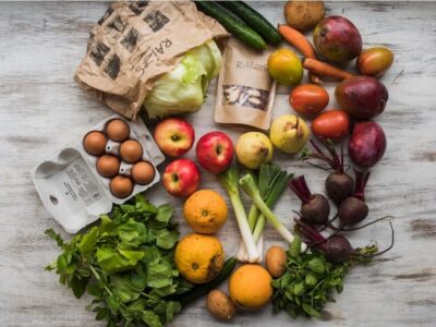Alimentos mais saudáveis e com uma grande variedade; veja 4 motivos para assinar e receber em casa