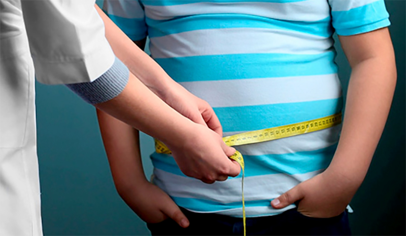 Academia Americana de Pediatria lança primeira diretriz para combater a obesidade infantil e recomenda uso de medicamentos