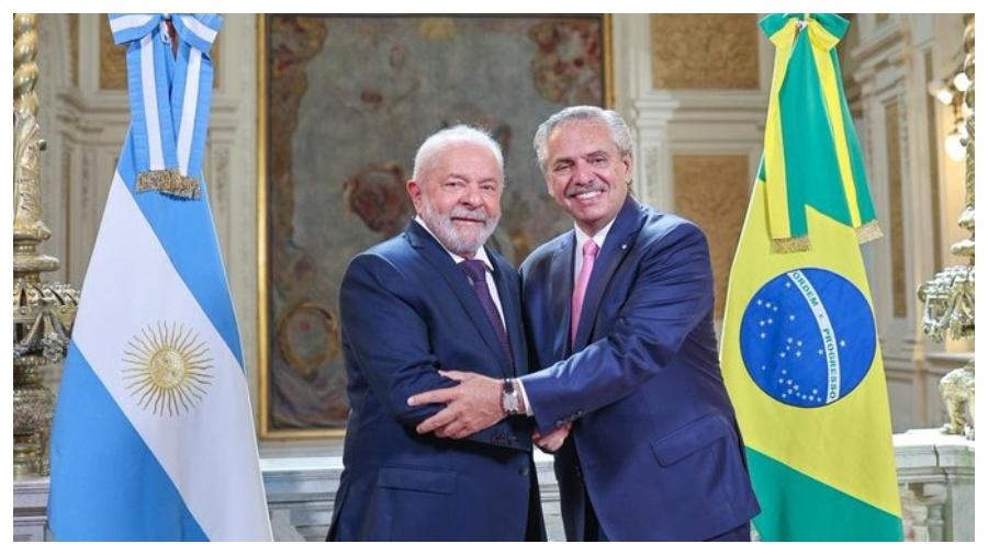 Alerta: Lula defende moeda comum do Mercosul e aprova gasoduto para a Argentina. R$ 4 Bi já tirados da Educação