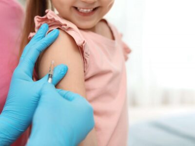 Hospital alerta sobre a importância da vacinação contra vírus respiratórios na volta às aulas