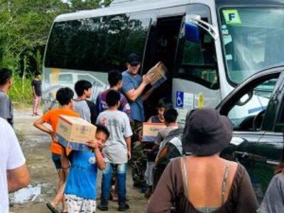 Buser transporta medicamentos e comida para 600 famílias indígenas do interior paulista