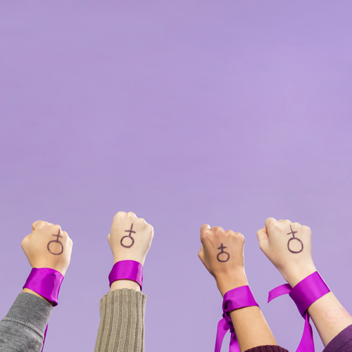 48% das mulheres brasileiras veem o feminismo como desnecessário, diz estudo. A maioria, mais jovens, necessário. Entenda!