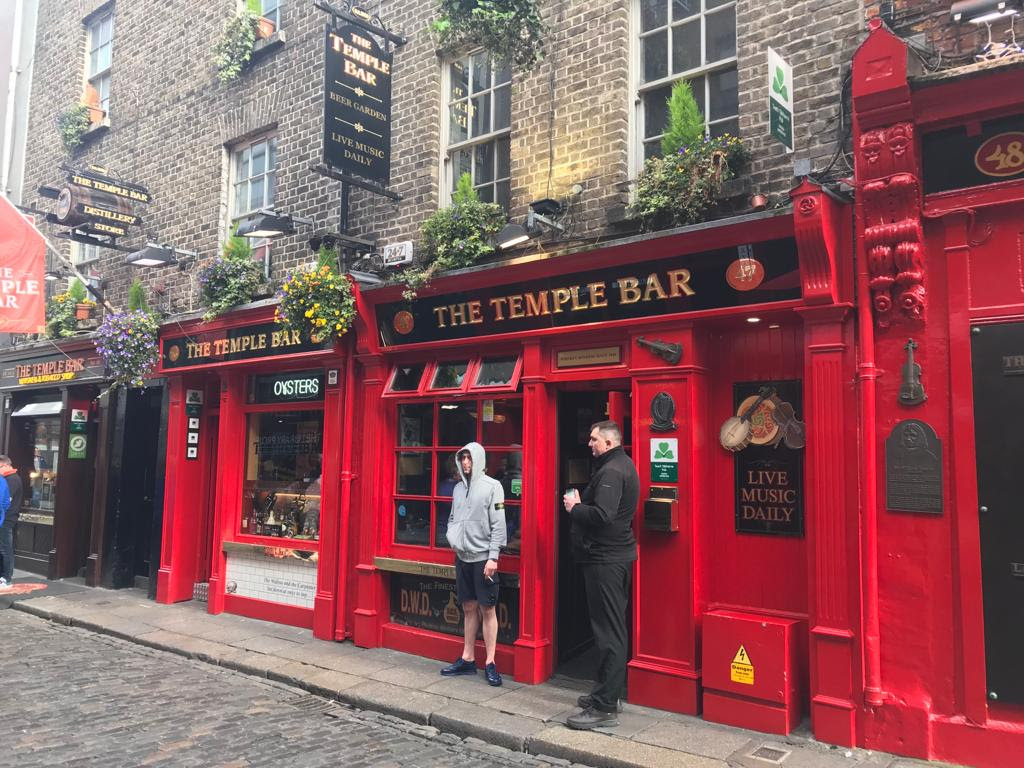Cinco cidades e passeios imperdíveis para quem pensa em visitar a Irlanda. Confira fotos!