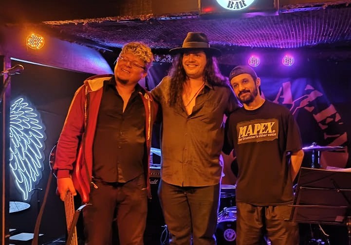 Encontro do Rock com as bandas Blues Power e Mr Rock’s acontece hoje na praça da Emdurb