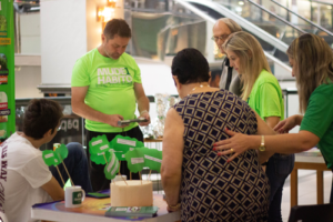 Evento em comemoração ao mês da saúde realizado pela Unimed Marília foi sucesso com atendimentos multidisciplinares