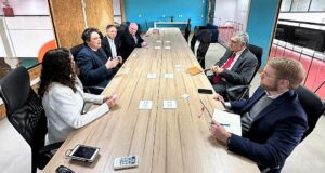 Acordo com secretário de Ciência e Tecnologia integra Marília à rede paulista de ambientes de inovação através da Acim