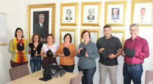 Inverno e frio: Rotary Club Alto Cafezal doa gorros para pacientes da Santa Casa de Marília