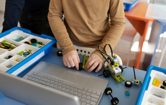 Tecnologia na sala de aula para transformar a educação e promover a inclusão