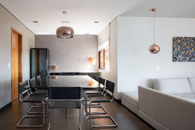 Sala de jantar: harmonizar mesas e cadeiras garante personalidade ao ambiente