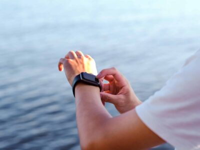 Agência Einstein: Smartwatches podem detectar precocemente doença de Parkinson