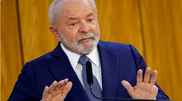 “Segue o Jogo”: entorno de Lula vê presidente abrir mão de “cotas pessoais”