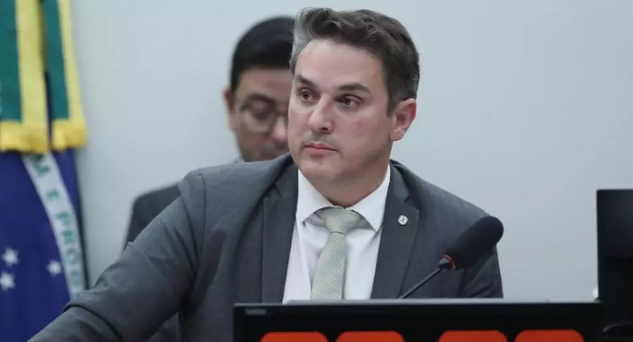 Moraes arquiva investigação contra presidente da CPI do MST