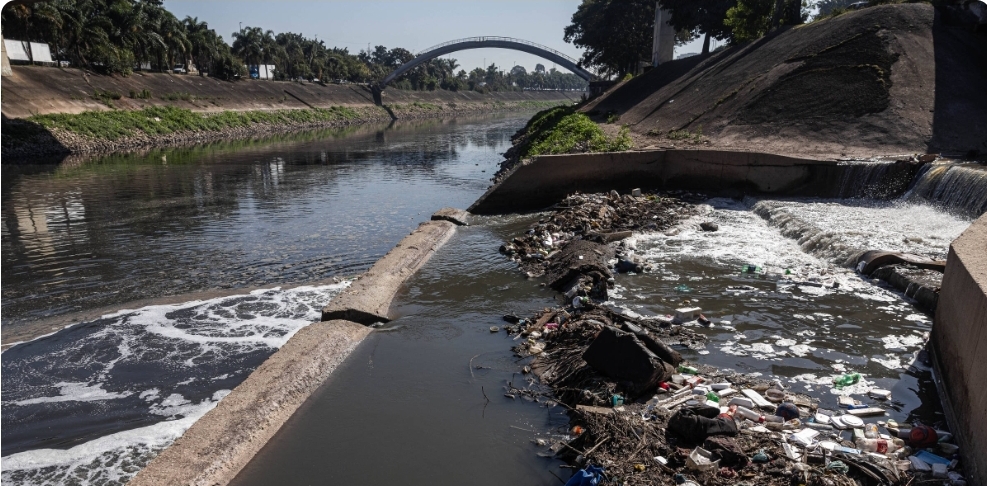 Governo Tarcísio está conseguindo limpar Rio Tietê e impressiona. Confira reportagem completa