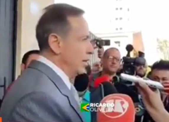 PF busca elo entre trio que hostilizou Moraes e urnas, diz defesa; VEJA VÍDEO