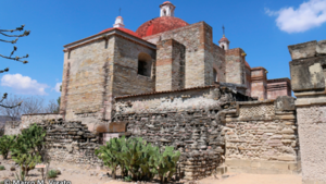 Passagem para o “submundo” zapoteca é achada sob igreja no México