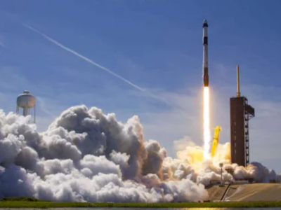 Super Foguete: Falcon 9 da SpaceX lançado em 19 de julho abriu um buraco na atmosfera da Terra, diz físico