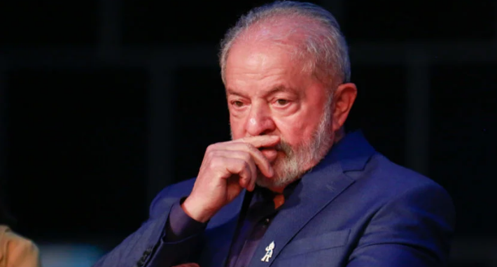 Mais de 8 mil pessoas aguardam em fila no SUS para cirurgia de Lula no quadril