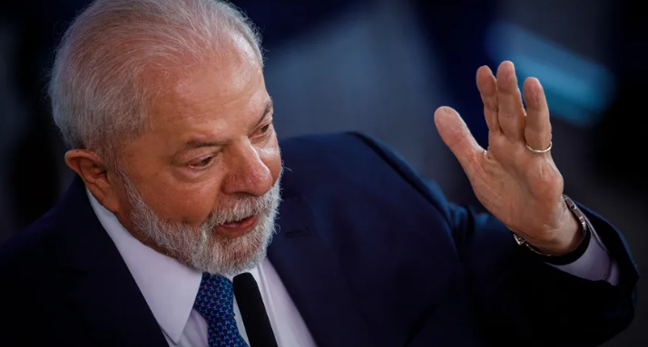 Lula faz comentário inusitado sobre possibilidade de exploração de petróleo na fonte do Amazonas