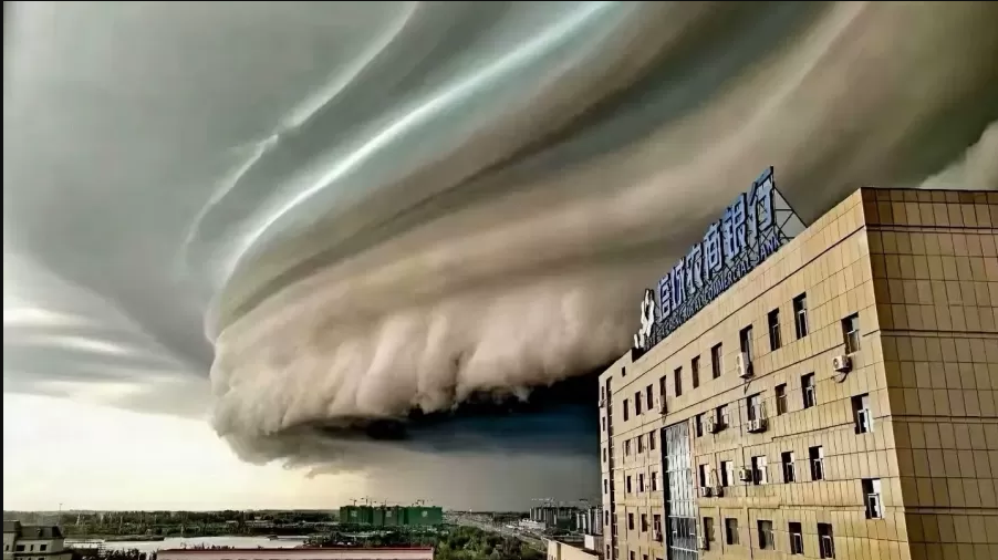 Supercélula: tempestade rara (e perigosa) surpreende a todos no céu da China; VEJA VÍDEOS