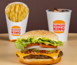 Burger King terá que enfrentar ação judicial sobre tamanho enganoso de sanduíche