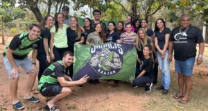 Acadêmicos do curso de Medicina Veterinária da Unimar realizam ação solidária em ONG de proteção animal