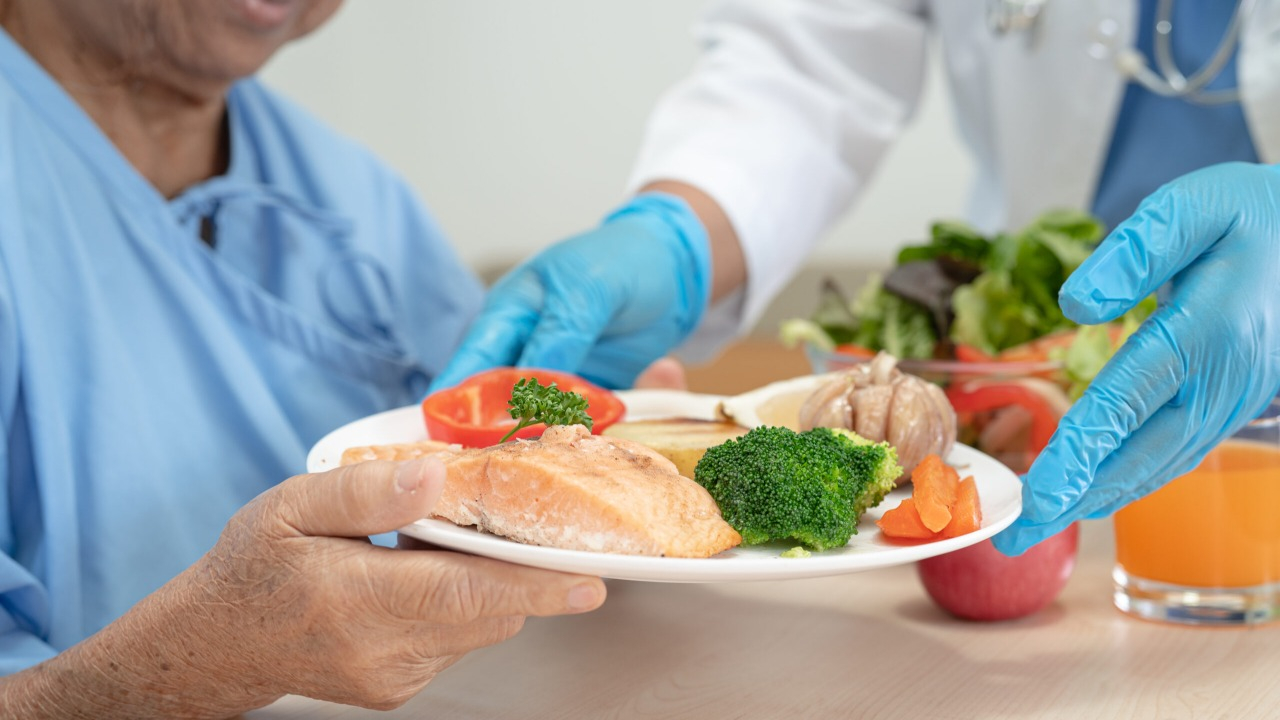 Pesquisa aponta qual dieta é capaz de prevenir alzheimer