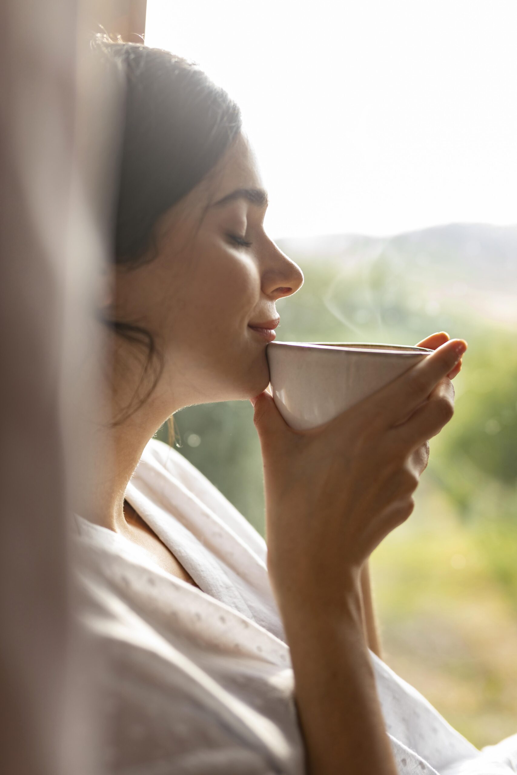 Saiba qual é a explicação para a vontade de fazer o ‘número 2’ após o cafezinho