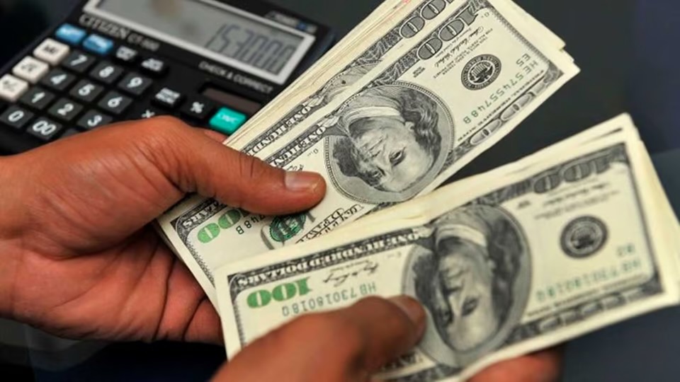Hasta la vista, baby: saída de estrangeiro da bolsa é a maior em 23 meses