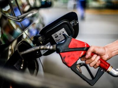 Preços da gasolina e do diesel sofrem REAJUSTES após declaração da Petrobras