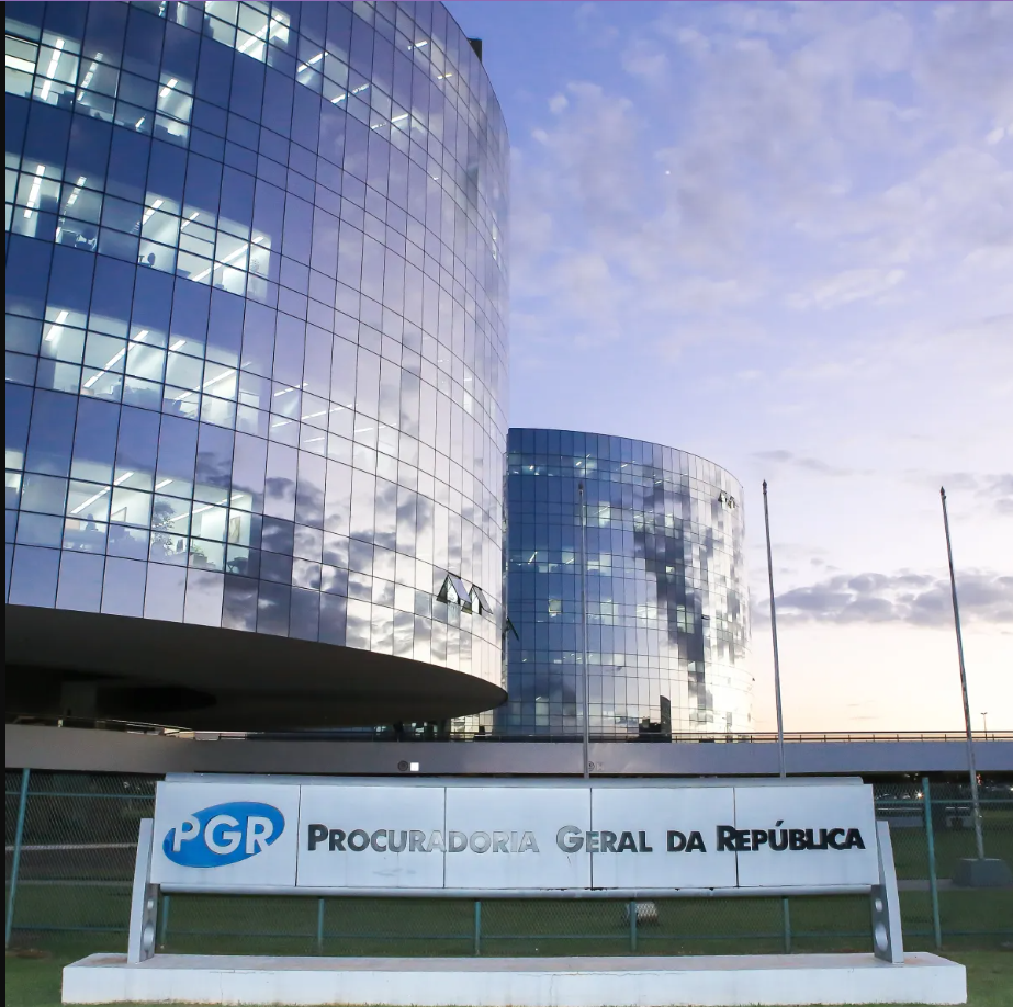 PGR questiona falta de provas, competência do STF e voluntariedade de Cid na delação, dizem fontes
