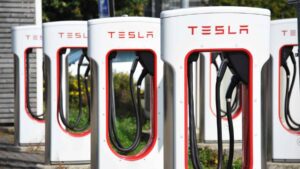 Aumento das vendas de veículos elétricos pode ajudar nas metas climáticas