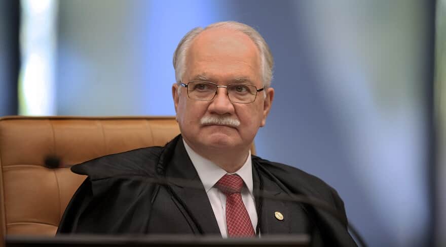 Fachin suspende decisão que condenou jornal a pagar R$ 3,4 mi de indenização