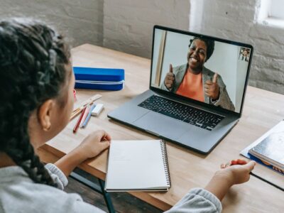 Unicef e Microsoft lançam cursos para jovens em situação de vulnerabilidade