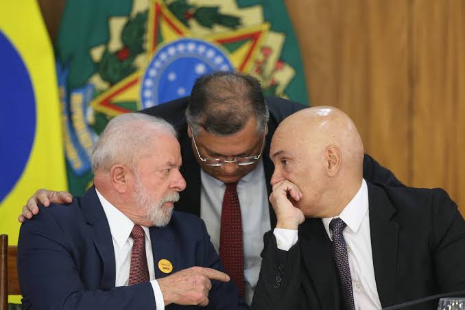 Ala do governo Lula defende freio a Moraes e vê com cautela delação de Cid, diz Folha