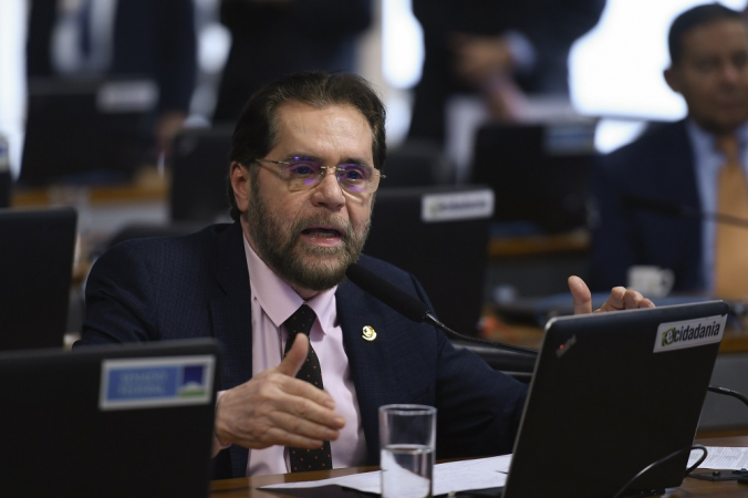 Senador autor de PEC que fixa mandato a ministros afirma “Não existe Supremo acima de tudo e de todos”