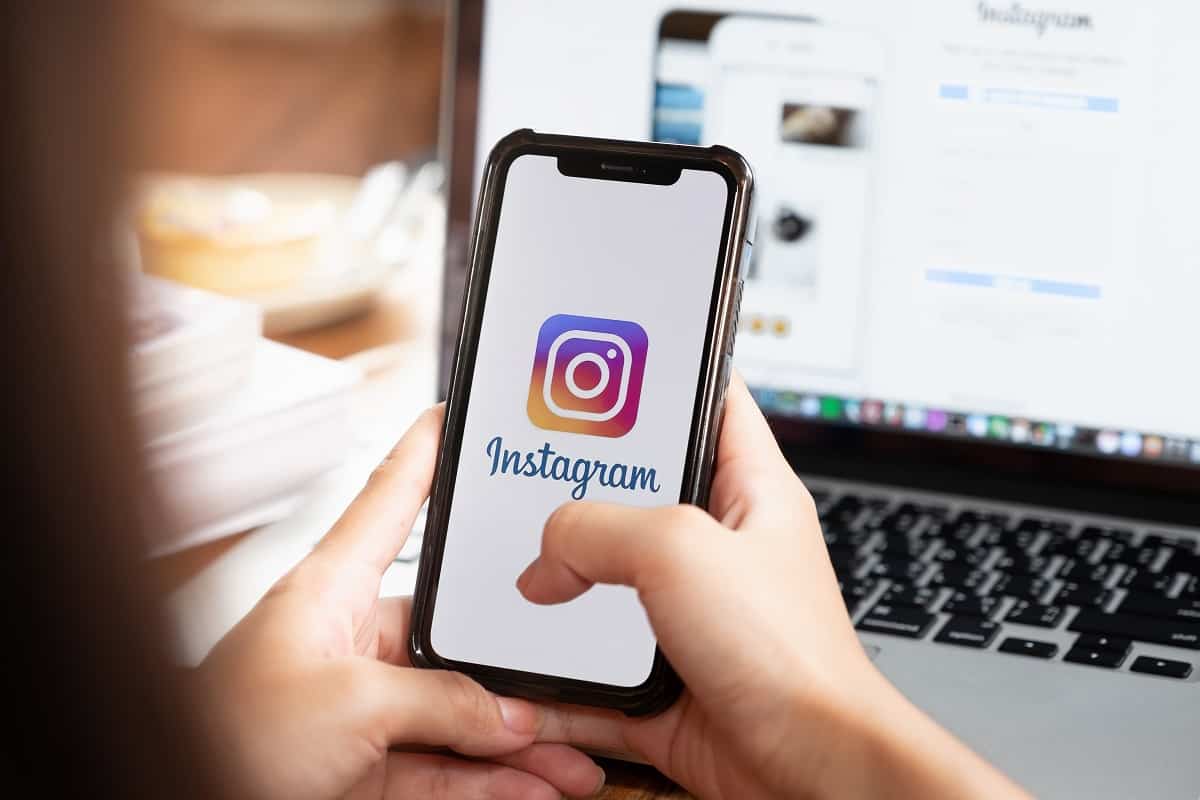 Você um sticker? Instagram lança recurso que transforma foto em adesivo