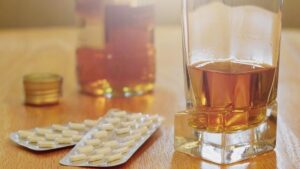 Medicamentos que NUNCA (mas, nunca mesmo) devem ser misturados com álcool