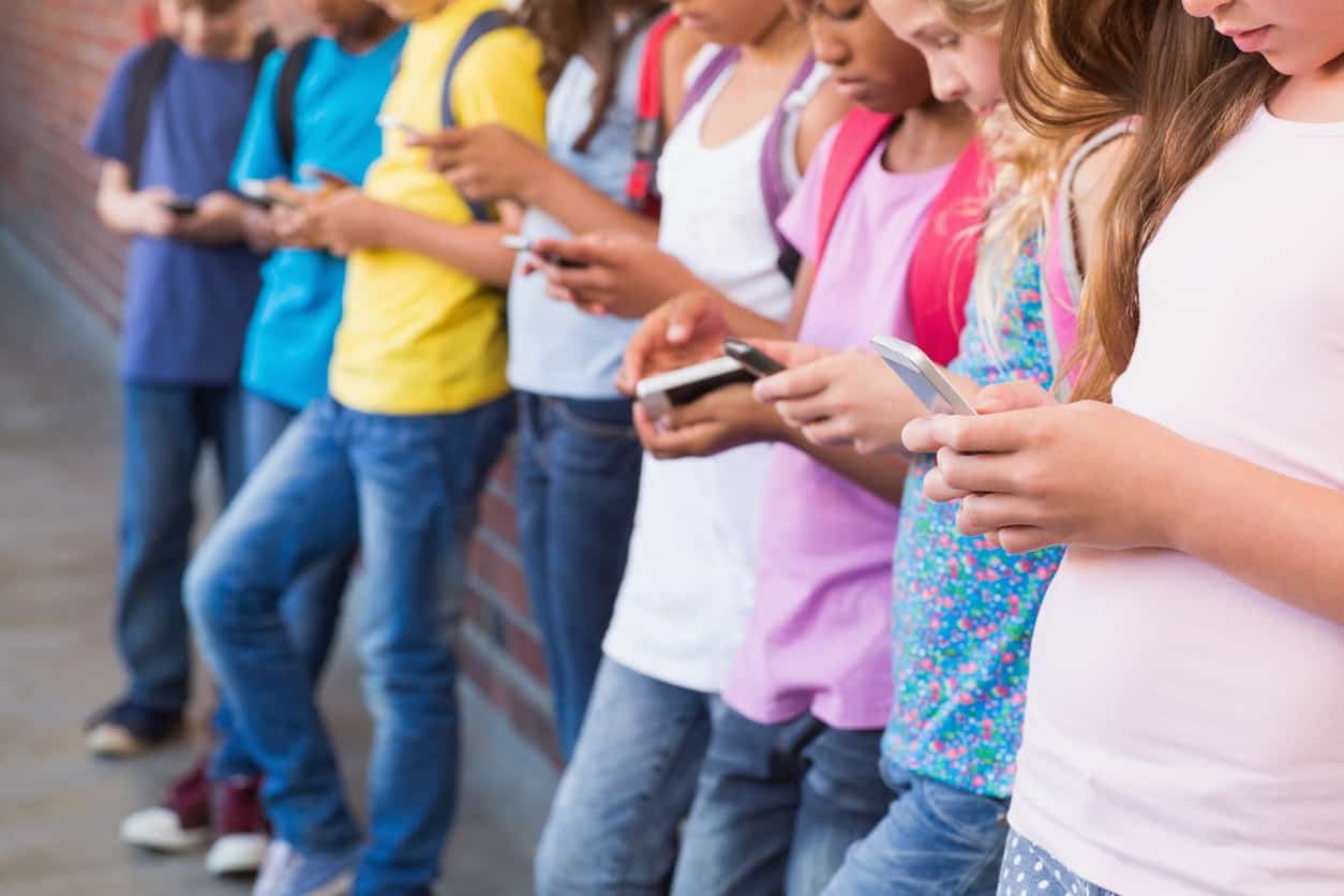 Internet: 95% das crianças e adolescentes estão conectados no Brasil