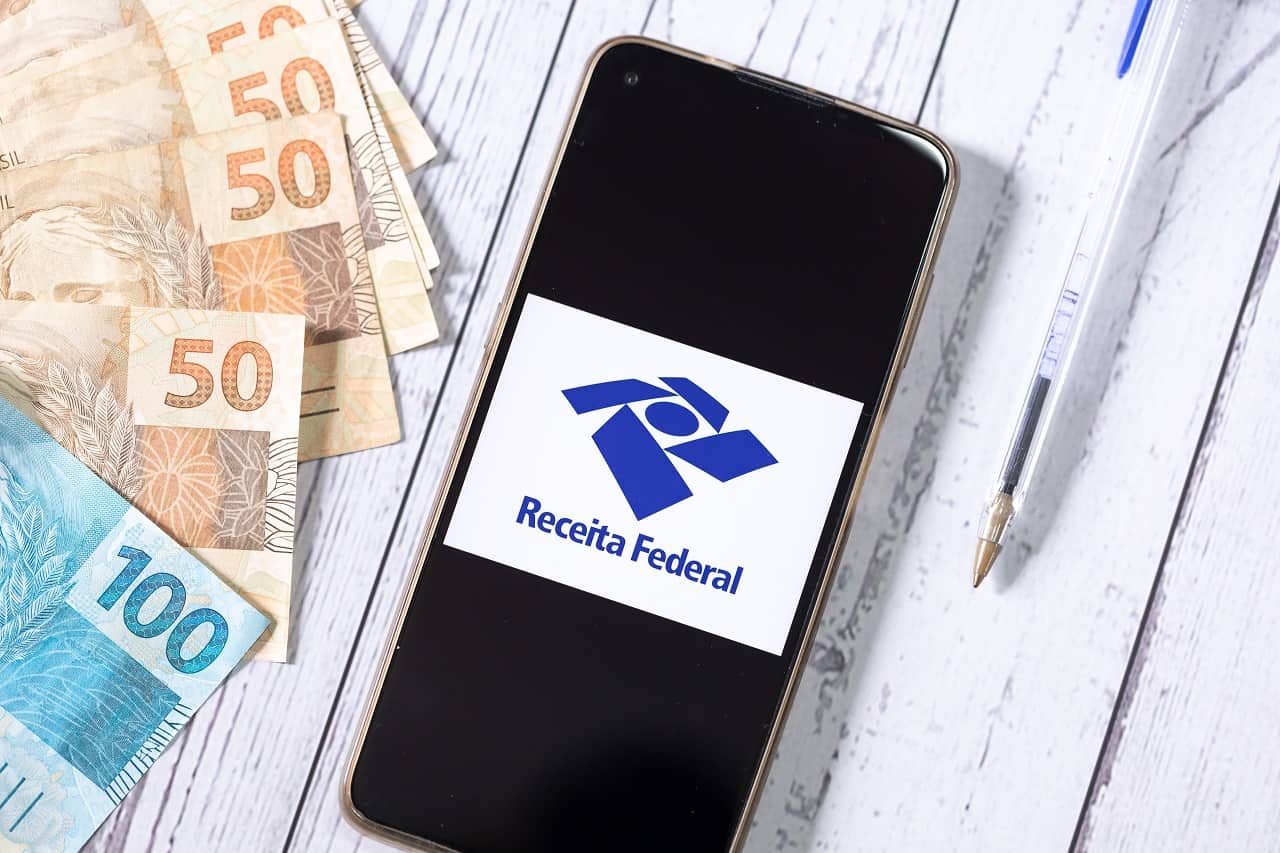 Governo estuda alíquota de 28% para compras internacionais de até US$ 50