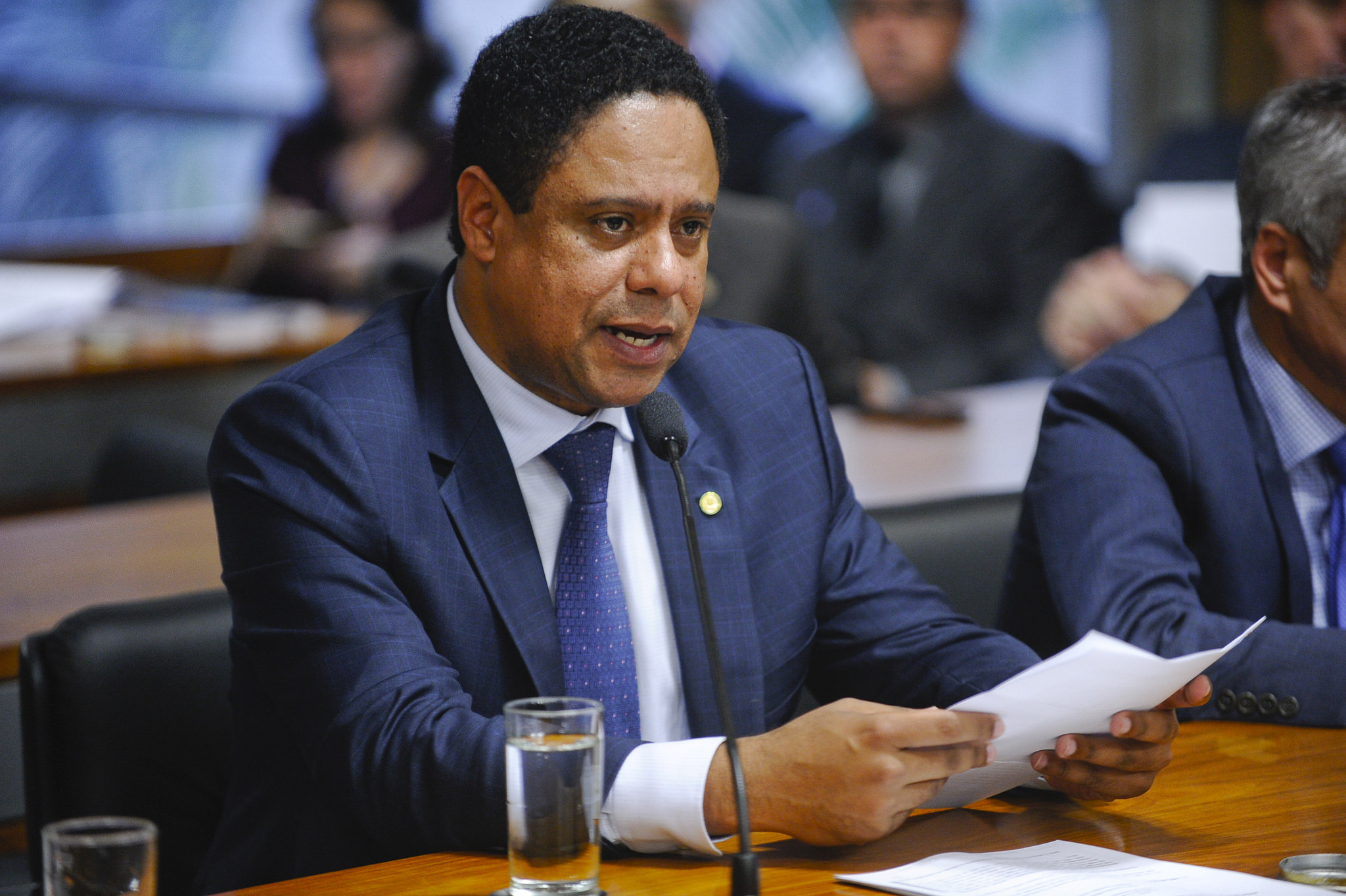 Deputado quer ir ao STF para barrar PEC que limita poder de ministros do STF