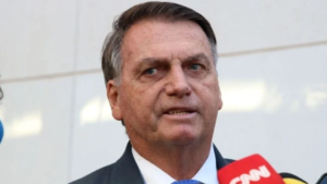 Bolsonaro avalia que STF vai tentar prendê-lo
